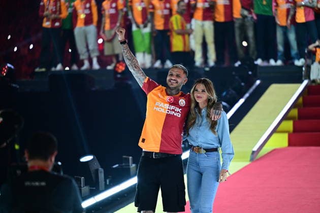 Galatasaray celebrates Turkish Super Lig title in Istanbul ISTANBUL, TURKIYE - MAY 15: Galatasaray football player Mauro Icardi joins the celebrations as the players and coaching staff celebrate winning the 2025-2026 Turkish Super Lig championship with a ceremony held at Rams Park Stadium in Istanbul, Turkiye on May 15, 2026. Abdulhamid Hosbas Anadolu Istanbul Turkey. Editorial use only. Please get in touch for any other usage.  Copyright: x2026xAnadoluxAbdulhamidxHosbasx