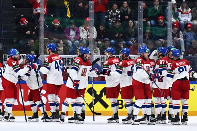 Czech players celebrate after winning the IIHF World Championship, WM, Weltmeisterschaft Group B match Czech Republic vs Denmark on May 15, 2026, Fribourg, Switzerland. (CTKxPhoto RadekxPetrasek) CTKPhotoP2026051509232  CTKPhotoP2026051509232