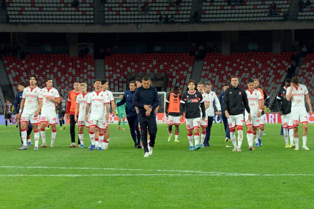 Fußball, Italien, Serie B Playout, SSC Bari - FC Südtirol IPA84732553 - the SSC Bari players disappointed during Playout - SSC Bari vs FC Sudtirol, Italian soccer Serie B match in Bari, Italy, May 15 2026  Copyright: xEmmanuelexMastrodonato IPAxSportx xx 84732553