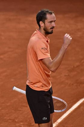 IPA84732565 - Daniil Medvedev against Jannik Sinner of Italy during the Internazionali BNL d Italia Day Eleven at Foro Italico on May 15, 2026 in Rome, Italy.  Copyright: xDomenicoxCippitelli IPAxSportx xx 84732565