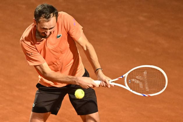 IPA84732570 - Daniil Medvedev against Jannik Sinner of Italy during the Internazionali BNL d Italia Day Eleven at Foro Italico on May 15, 2026 in Rome, Italy.  Copyright: xDomenicoxCippitelli IPAxSportx xx 84732570