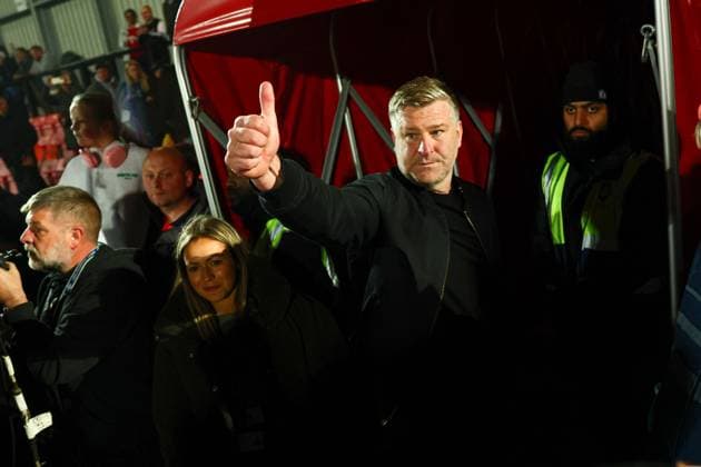Salford City manager Karl Robinson celebrates at the end of the match Salford City v Grimsby Town, EFL Sky Bet League Two, Play-Off Semi Final, Second Leg, Football, Peninsula Stadium, Salford, UK - 15 May 2026Salford Peninsula Stadium United Kingdom EDITORIAL USE ONLY No use with unauthorised audio, video, data, fixture lists, club league logos or live services. Online in-match use limited to 120 images, no video emulation. No use in betting, games or single club league player publications. Copyright: xPaulxCurrie Shutterstockx 16876823cr