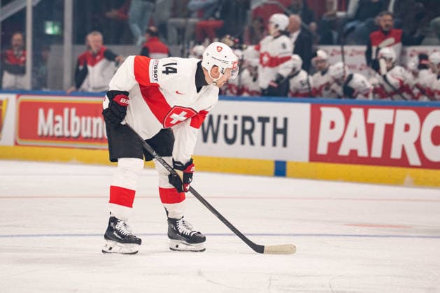 ZURICH, ZURICH - MAY 15: Dean Kukan of Switzerland during the 2026 IIHF World Championship, WM, Weltmeisterschaft Group A match between Switzerland and USA at Swiss Life Arena on May 15, 2026 in Zurich, Zurich, Switzerland. Copyright: xLivioxBaeriswylx xSPPx Sportspressphoto_SPR147398