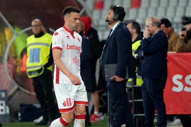 Fußball, Italien, Serie B Playout, SSC Bari - FC Südtirol CALCIO - Serie B - Playout - SSC Bari vs FC Sudtirol Photo by IPA ABACAPRESS.COM84732551 - Gabriele Moncini of SSC Bari disappointment during Playout - SSC Bari vs FC Sudtirol, Italian soccer Serie B match in Bari, Italy, May 15 2026 Bari Italy  Copyright: xIPAxSport ABACAx