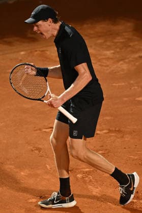 TENNIS - Internazionali di Tennis - Internazionali BNL d Italia Photo by IPA ABACAPRESS.COM84732573 - Jannik Sinner of Italy against Daniil Medvedev during the Internazionali BNL d Italia Day Eleven at Foro Italico on May 15, 2026 in Rome, Italy. Rome Italy  Copyright: xIPAxSport ABACAx