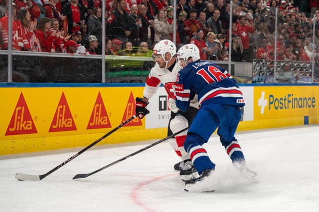 ZURICH, ZURICH - MAY 15: Timo Meier of Switzerland battles with Mason Lohrei of USA during the 2026 IIHF World Championship, WM, Weltmeisterschaft Group A match between Switzerland and USA at Swiss Life Arena on May 15, 2026 in Zurich, Zurich, Switzerland. Copyright: xLivioxBaeriswylx xSPPx Sportspressphoto_SPR147446