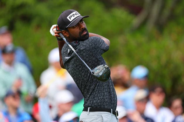 NEWTON SQUARE, PA - MAY 15: Sahith Theegala of the United States tees off at the first tee during Round 2 of the 2026 PGA, Golf Herren Championship on May 15, 2026 at Aronimink Golf Club in Newtown Square, Pennsylvania. (Photo by Rich Graessle Icon Sportswire) GOLF: MAY 15 PGA PGA Championship EDITORIAL USE ONLY Icon260515257202
