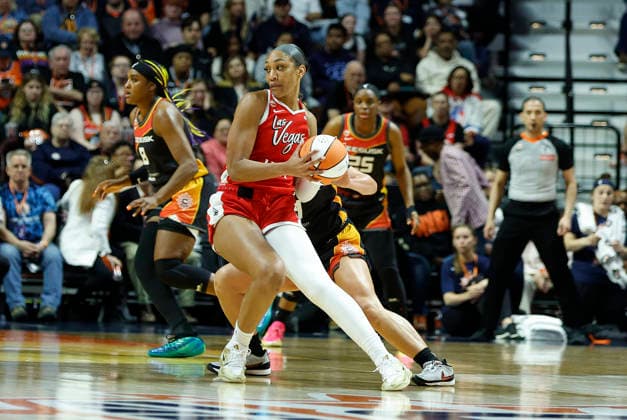 UNCASVILLE, CT - MAY 15: A ja Wilson 22 of the Las Vegas Aces in action during the WNBA, Basketball Damen, USA game between Las Vegas Aces and Connecticut Sun on May 15, 2026, at Mohegan Sun Arena in Uncasville, CT. (Photo by M. Anthony Nesmith Icon Sportswire) WNBA: MAY 15 Las Vegas Aces at Connecticut Sun EDITORIAL USE ONLY Icon26051518