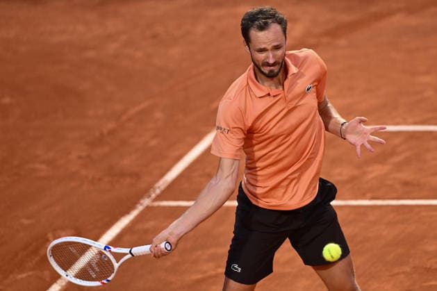 Internazionali BNL D Italia 2026 - Day Eleven Daniil Medvedev competes against Jannik Sinner of Italy during the Internazionali BNL d Italia Day Eleven at Foro Italico on May 15, 2026, in Rome, Italy. Rome Italy Italy  Copyright: xDomenicoxCippitellix originalFilename:cippitelli-itainter260515_np02e.jpg