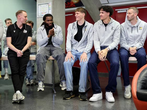 15 05 2026, Germany, Stuttgart, Basketball MHP Riesen Ludwigsburg end of season, from left coach Mikko Riipinen, Tray Buchanan, Julis Baumer, Lenny Anigbata, Jonas Wohlfarth Bottermann