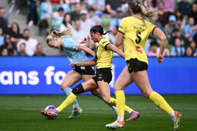 ALEAGUE WOMENS GRAND FINAL, Holly McNamara of Melbourne City and Grace Jale of the Phoenix during the A-League Women Grand Final match between Melbourne City and Wellington Phoenix at in Melbourne, Saturday, May 16, 2026. ( NO ARCHIVING, EDITORIAL USE ONLY MELBOURNE VICTORIA AUSTRALIA  Copyright: xJOELxCARRETTx 20260516164817368227