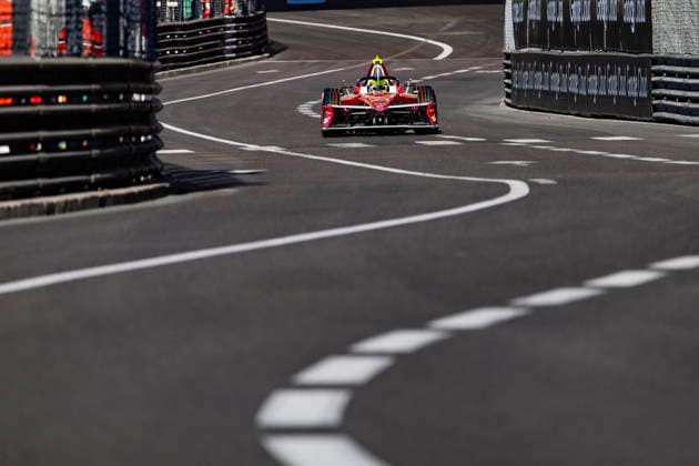 2026 FORMULA E MONACO ePRIX 01 ROWLAND Oliver (gbr), Nissan Formula E Team, Nissan e-4ORCE 05, action during the Monaco ePrix, 9th and 10th round of the 2025-26 ABB FIA Formula E World Championship, WM, Weltmeisterschaft on the Circuit de Monaco from Mai 16 to 17, 2026 in Monte-Carlo, Monaco - Monte-CarloMonaco  Copyright: xJULIENxDELFOSSEx