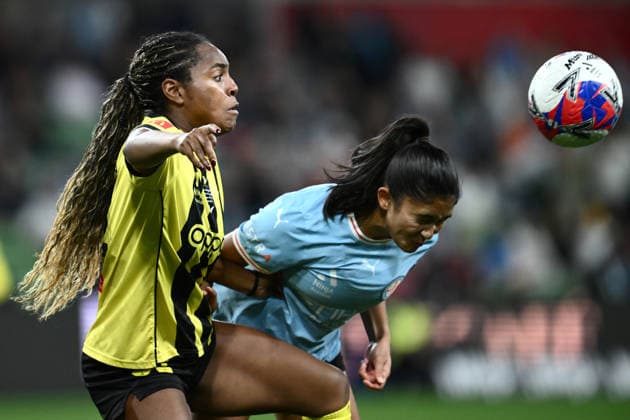 ALEAGUE WOMENS GRAND FINAL, Makala Woods of the Phoenix and Alexia Apostolakis of Melbourne City compete for the ball during the A-League Women Grand Final match between Melbourne City and Wellington Phoenix at in Melbourne, Saturday, May 16, 2026. ( NO ARCHIVING, EDITORIAL USE ONLY MELBOURNE VICTORIA AUSTRALIA  Copyright: xJOELxCARRETTx 20260516114556216147