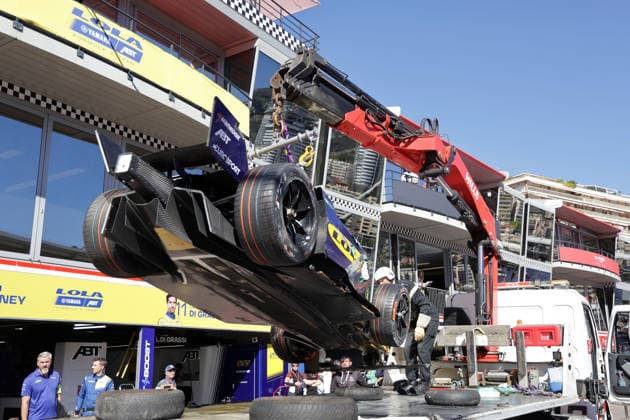 Damaged Lola Yamaha 22 of Zan Maloney is unloaded from the tow truck after an accident, pit, FIA Formula E World Championship Season 12, Monaco E Prix, MonteCarlo, MC, 16 05 2026,