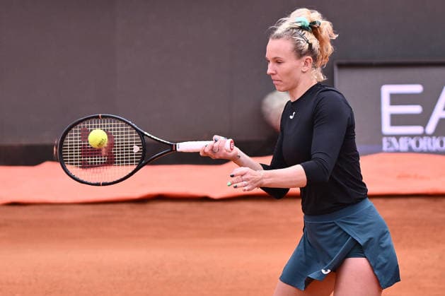 Internazionali BNL D Italia 2026 - Day Eleven Katerina Siniakova of the Czech Republic competes against Nicole Melichar-Martinez of the United States and Cristina Bucsa of Spain during the Internazionali BNL d Italia Day Eleven at Foro Italico on May 15, 2026, in Rome, Italy. Rome Italy Italy  Copyright: xDomenicoxCippitellix originalFilename:cippitelli-itainter260515_np7yR.jpg