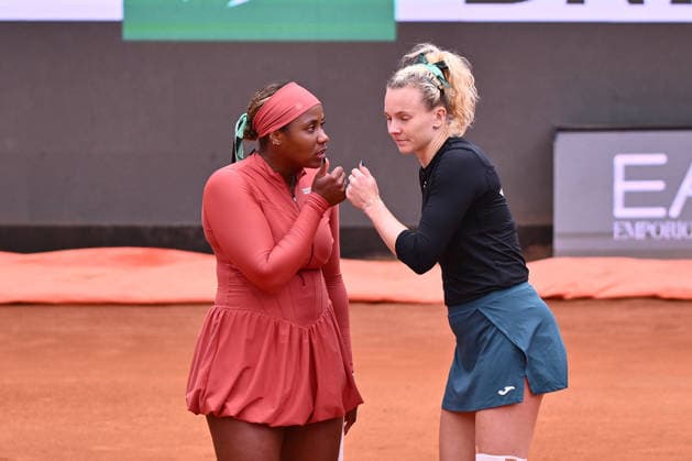 Internazionali BNL D Italia 2026 - Day Eleven Taylor Townsend of the United States and Katerina Siniakova of the Czech Republic compete against Nicole Melichar-Martinez of the United States and Cristina Bucsa of Spain during the Internazionali BNL d Italia Day Eleven at Foro Italico on May 15, 2026, in Rome, Italy. Rome Italy Italy  Copyright: xDomenicoxCippitellix originalFilename:cippitelli-itainter260515_npQO9.jpg