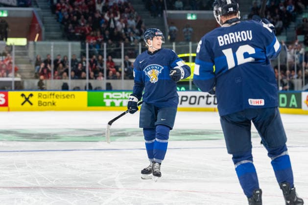 xxkeikkaxx 20260515 Swiss Life Arena, Zurich, Switzerland. IIHF Ice hockey, Eishockey World Championships match Finland vs Germany Anton Lundell (15) of Team Finland Aleksander Barkov (16) of Team Finland Goal celebration Photo by Pasi Suokko All Over Press  1.06181071
