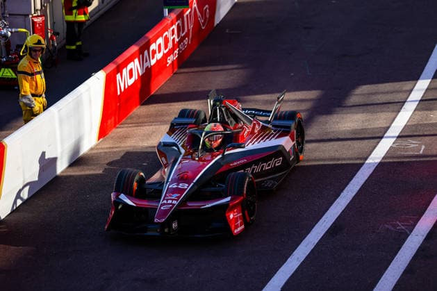 Edoardo Mortara Mahindra Racing, 48 first free practice Free Practice 1, pit lane, ABB FIA Formula E World Championship, Monaco e Prix 2026, Monte Carlo, season 12 2025 26, lap 9, 16 05 2026, ABB FIA Formula E World Championship, Monaco e Prix 2026, Monte Carlo, season 12 2025 26, lap 9, 16 05 2026 Monte Carlo Copyright: xEibner-Pressefoto LauraxRoemerx EP_LRR