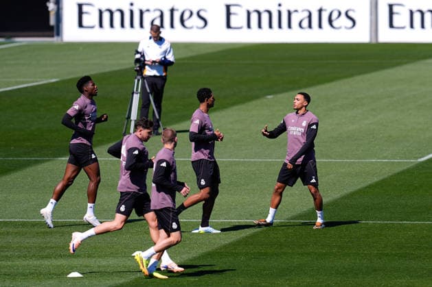 May 16, 2026, Valdebebas, Madrid, Spain: Aurelien Tchouameni, Trent Alexander-Arnold and Jude Bellingham during the training day of Real Madrid ahead the Spanish League, LaLiga EA Sports, football match against Sevilla FC at Ciudad Deportiva Real Madrid on May 16, 2026, in Valdebebas, Madrid, Spain. Valdebebas Spain - ZUMAa181 20260516_zaa_a181_046 Copyright: xDennisxAgyemanx