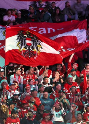 Ice hockey, Eishockey - IIHF WC 2026 ZURICH,SWITZERLAND,16.MAY.26 - ICE HOCKEY - IIHF Ice Hockey World Championship, WM, Weltmeisterschaft 2026, group stage, Austria vs Great Britain. Image shows fans of AUT.  GEPAxpictures xMaticxKlansek