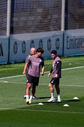 May 16, 2026, Valdebebas, Madrid, Spain: Gonzalo Garcia and Fran Garcia during the training day of Real Madrid ahead the Spanish League, LaLiga EA Sports, football match against Sevilla FC at Ciudad Deportiva Real Madrid on May 16, 2026, in Valdebebas, Madrid, Spain. Valdebebas Spain - ZUMAa181 20260516_zaa_a181_049 Copyright: xDennisxAgyemanx