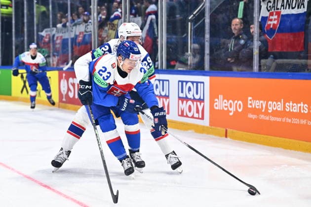 L-R Adam Liska (SVK) and Kristian Ostby (NOR) in action during the 2026 IIHF World Championship, WM, Weltmeisterschaft Group B, match Slovakia vs Norway, on May 16, 2026, Fribourg, Switzerland. (CTKxPhoto RadekxPetrasek) CTKPhotoP2026051602456  CTKPhotoP2026051602456