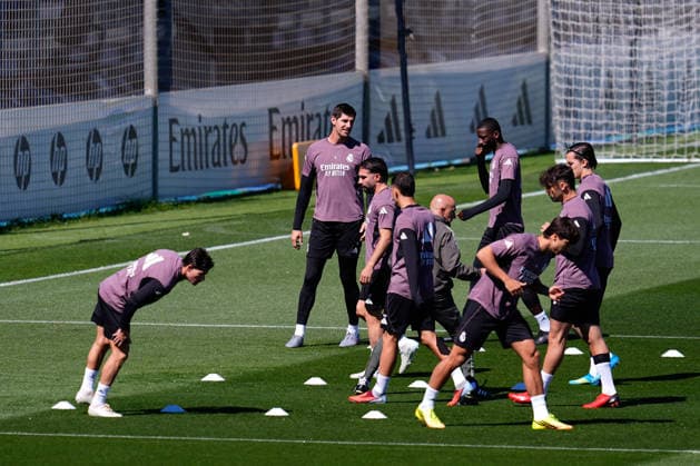 May 16, 2026, Valdebebas, Madrid, Spain: Thibaut Courtois during the training day of Real Madrid ahead the Spanish League, LaLiga EA Sports, football match against Sevilla FC at Ciudad Deportiva Real Madrid on May 16, 2026, in Valdebebas, Madrid, Spain. Valdebebas Spain - ZUMAa181 20260516_zaa_a181_066 Copyright: xDennisxAgyemanx
