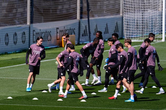 May 16, 2026, Valdebebas, Madrid, Spain: Alvaro Carreras during the training day of Real Madrid ahead the Spanish League, LaLiga EA Sports, football match against Sevilla FC at Ciudad Deportiva Real Madrid on May 16, 2026, in Valdebebas, Madrid, Spain. Valdebebas Spain - ZUMAa181 20260516_zaa_a181_067 Copyright: xDennisxAgyemanx