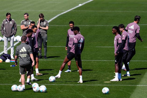 May 16, 2026, Valdebebas, Madrid, Spain: Jude Bellingham during the training day of Real Madrid ahead the Spanish League, LaLiga EA Sports, football match against Sevilla FC at Ciudad Deportiva Real Madrid on May 16, 2026, in Valdebebas, Madrid, Spain. Real Madrid Training Session - Laliga Ea Sports  - ZUMAa181 20260516_zaa_a181_081 Copyright: xDennisxAgyemanx