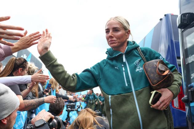 London, , 16th May 2026. Alex Greenwood of Manchester City Women arrives ahead of the West Ham United Women vs Manchester City Women Barclays Women s Super League match at Chigwell Construction Stadium, London. Picture credit should read: Paul Terry Sportimage EDITORIAL USE ONLY. No use with unauthorised audio, video, data, fixture lists, club league logos or live services. Online in-match use limited to 120 images, no video emulation. No use in betting, games or single club league player publications. SPI_007_PT_West_Ham_W_Man_City_W SPI-4804-0007