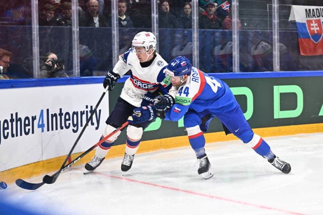 L-R Mikkel Eriksen (NOR) and Mislav Rosandic (SVK) in action during the 2026 IIHF World Championship, WM, Weltmeisterschaft Group B, match Slovakia vs Norway, on May 16, 2026, Fribourg, Switzerland. (CTKxPhoto RadekxPetrasek) CTKPhotoP2026051602781  CTKPhotoP2026051602781