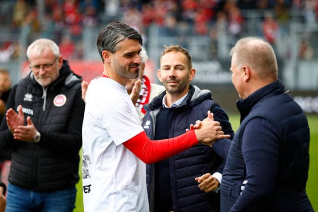 16 05 2026, xavx, Fußball 3 Liga, SV Wehen Wiesbaden TSG Hoffenheim U23 v l Farewell to record player and club legend Sascha Mockenhaupt SV Wehen Wiesbaden DFL DFB REGULATIONS PROHIBIT ANY USE OF PHOTOGRAPHS as IMAGE SEQUENCES and or QUASI VIDEO Wiesbaden