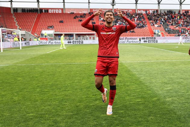 3 Liga FC Ingolstadt 04 SV Waldhof Mannheim Goal Jubel Treffer Yann Sturm 7, FCI 1 0 Führung setzt sich die Krone auf 3 Liga FC Ingolstadt 04 Saison 2025 2026 SV Waldhof Mannheim