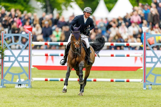 HAMBURG Al Shira aa 95 German Jumping and Dressage DERBY 2026, HAMBURG Al Shira aa 95 German Jumping and Dressage DERBY 2026 VAN OLST Mike BEL , Comme Elle Faut Odth Z Al Shira aa Derby Tour Range Rover presents CSI4 Grand Prix Int jumping competition with jump off 1 50 m Hamburg, Jenischpark, Derby Park Klein Flottbek 16 May 2026