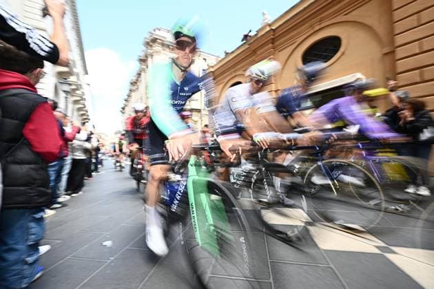 May 16, 2026, Chieti, ITALY: The pack of riders at the departure of the 8th stage of the 109 Giro d Italia 2026, cycling race over 156 km from Chieti to Fermo, 16 May 2026. ANSA LUCA ZENNARO. Giro D Italia Cycling Tour - Stage 8  - ZUMAa110 20260516_zaf_a110_001 Copyright: xLucaxZennarox