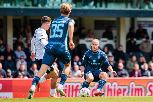 v l Almin Mesanovic SC Verl, 17 , Xaver Kiefersauer TSV 1860 Muenchen, 35 , Lasse Fassmann TSV 1860 Muenchen, 33 GER, SC Verl vs TSV 1860 Muenchen, Football, 3 Liga, 38 Matchday, Season 2025 2026, 16 05 2026 DFL Regulations prohibit any use of photographers as image sequences and or quasi video GER, SC Verl vs TSV 1860 Muenchen, Football, 3 Liga, 38 Matchday, Season 2025 2026, 16 05 2026 Verl Copyright: xEibner-Pressefoto JanxRollingerx EP_JSK