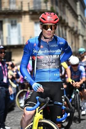 May 16, 2026, Chieti, ITALY: Danish rider Jonas Vingegaard Hansen .of Team Visma Lease A Bike wearing the best climber s blue jersey, waiting to the start for the 8th stage of the 109 Giro d Italia 2026, cycling race over 156 km from Chieti to Fermo, 16 May 2026. ANSA LUCA ZENNARO Giro D Italia Cycling Tour - Stage 8  - ZUMAa110 20260516_zaf_a110_003 Copyright: xLucaxZennarox