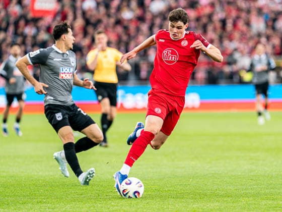 Jaka Cuber Potocnik Rot Weiss Essen, 09 with speed on the ball, GER, SSV Ulm 1846 vs Rot Weiss Essen, Football, 3 Liga, Season 2025 2026, 16 05 2026, DFB DFL regulations prohibit any use of photographs as image sequences and or quasi video GER, SSV Ulm 1846 vs Rot Weiss Essen, Football, 3 Liga, Season 2025 2026, 16 05 2026 Ulm Copyright: xMichaelxSchmidt Eibner-Pressefotx EP_MST