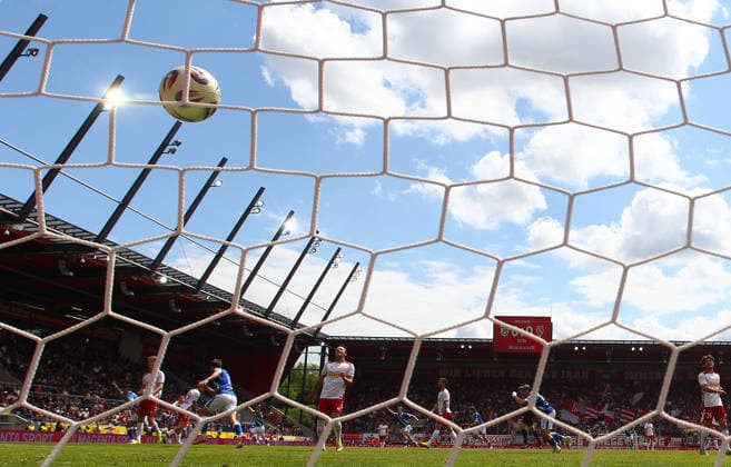 Cottbus Tor 0-1 . Jahn Regensburg-Energie Cottbus , Fußball , 3.Liga , in dem JahnStadion, in Regensburg , Bayern , Deutschland. Mai 16 , 2026 . Photo by: Davide Elias IPA Photo Pressefoto DENL Copyright: xDavidexEliasx