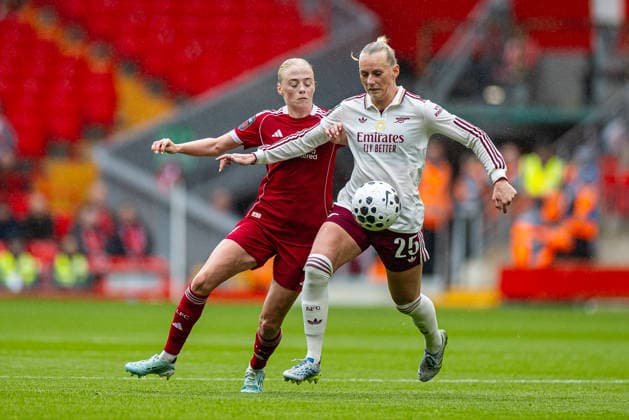 Football - FA Women™s Super League - Liverpool FC Women v Arsenal FC Women LIVERPOOL, ENGLAND - Saturday, May 16, 2026: Liverpool s Denise O Sullivan (L) challenges Arsenal s Stina Blackstenius during the FA Women™s Super League match between Liverpool FC Women and Arsenal FC Women at Anfield. (Photo by David Rawcliffe Propaganda) LIVERPOOL Anfield MERSEYSIDE ENGLAND  Copyright: xPropagandax P2026-05-16-Liverpool_W_Arsenal_W-11