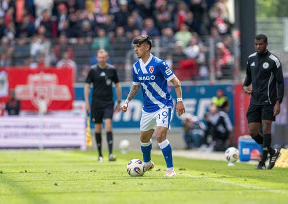 Soccer, Men, Season 2025 2026, 3 Liga 38 Matchday , SSV Jahn Regensburg FC Energie Cottbus, Jannis Boziaris Energie Cottbus , 16 05 2026, Copyright: xSebastianxRäppold MatthiasxKochx