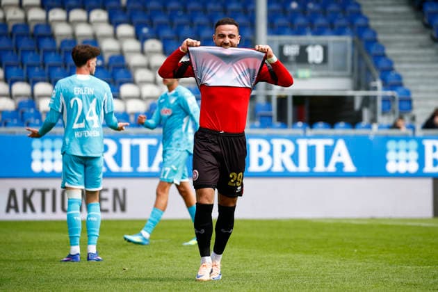 16 05 2026, xavx, Fußball 3 Liga, SV Wehen Wiesbaden TSG Hoffenheim U23 v l Fatih Kaya SV Wehen Wiesbaden enttaeuscht, enttaeuscht schauend, dissapointed nach vergebener Torchance DFL DFB REGULATIONS PROHIBIT ANY USE OF PHOTOGRAPHS as IMAGE SEQUENCES and or QUASI VIDEO Wiesbaden
