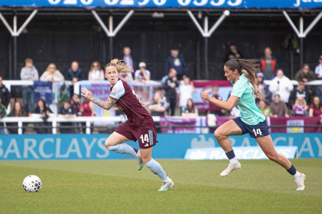 LONDON, ENGLAND - MAY 16: Lynn Wilms (14 Aston Villa) and Freya Godfrey (14 London City Lionesses) in action during the Barclays Women?s Super League match between London City Lionesses and Aston Villa at Copperjax Community Stadium on May 16th 2026 (Photo by Emily Bittarello SPP). Copyright: xEmilyxBittarellox xSPPx Sportspressphoto_SPR147702