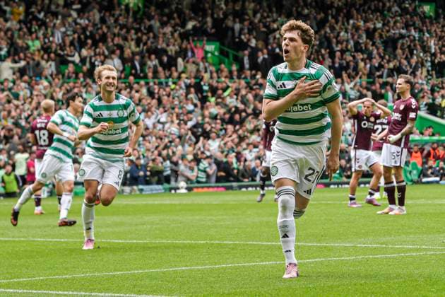 Celtic v Heart of Midlothian William Hill Premiership Arne Engels of Celtic scores his sides first goal of the match from the penalty spot and celebrates his goal during the William Hill Premiership match at Celtic Park, Glasgow 16 05 2026 UK Newspapers OUT Copyright: xJamiexJohnstonx FIL-23440-0078