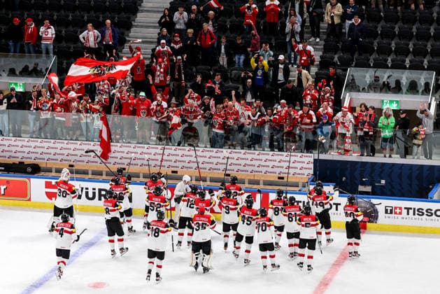 Ice hockey, Eishockey - IIHF WC 2026 ZURICH,SWITZERLAND,16.MAY.26 - ICE HOCKEY - IIHF Ice Hockey World Championship, WM, Weltmeisterschaft 2026, group stage, Austria vs Great Britain. Image shows the rejoicing of Austria and the fans.  GEPAxpictures xMaticxKlansek