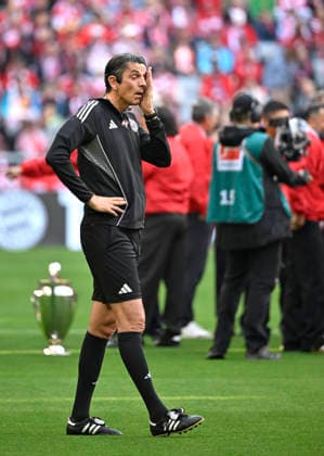 Emotion Traenen Referee Deniz Aytekin cries before his last Bundesliga match Farewell FC Bayern Muenchen FCB vs 1 FC Koeln 16 05 2026 DFL REGULATIONS PROHIBIT ANY USE OF PHOTOGRAPHS AS IMAGE SEQUENCES AND OR QUASI VIDEO FC Bayern Muenchen FCB vs 1 FC Koeln