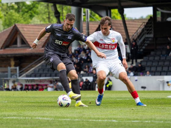 Robin Meißner VfL Osnabrueck, 11 , Christopher Olivier VfB Stuttgart II, 24 GER, VfB Stuttgart II vs VfL Osnabrueck, Football, 3 Bundesliga, 38 Matchday, Season 2025 2026, 16 05 2026 GER, VfB Stuttgart II vs VfL Osnabrueck, Football, 3 Bundesliga, 38 Matchday, Season 2025 2026, 16 05 2026 Aspach Copyright: xEibner-Pressefoto CarstenxSchwerx EP_CSG