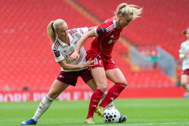 Liverpool FC Women v Arsenal FC women - Women s Super League 25 26 Arsenal FC women s Beth Mead tackles Anna Josendal during match against Liverpool Women - Women s Super League 16.05.2026 Liverpool Anfield Stadium United Kingdom Copyright: xZacharyxLockex