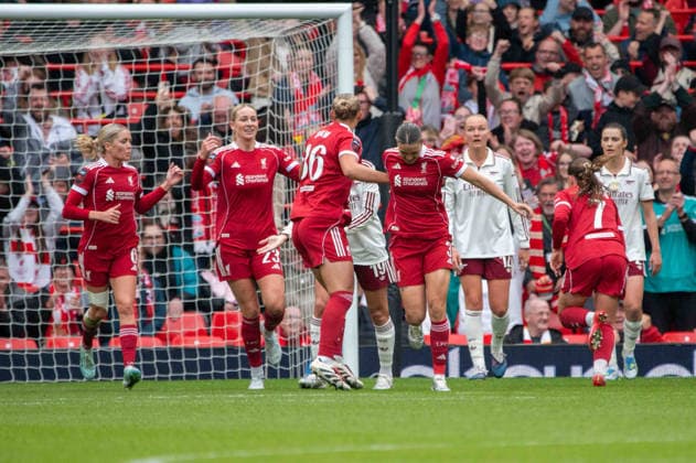 Liverpool ENGLAND MAY 16 : Zara Shaw (36 Liverpool) scores during the WSL match between Liverpool and Arsenal, Anfield on 16th May 2026 in Liverpool England (Photo by Clare Overfield Sports Press Photo) Copyright: xClarexOverfieldx xSPPx Sportspressphoto_SPR147733