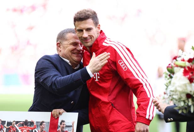 Football, Men, Bundesliga, Season 2025 2026, FC Bayern Munich 1 FC Cologne, Allianz Arena Max Eberl, Chief Sports Officer FC Bayern Munich left with Leon Goretzka FC Bayern Munich right Farewell before the match DFB, DFL regulations prohibit any use of photographs as image sequences and or quasi video
